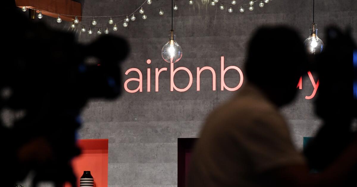 ¿Por qué los alquileres de Airbnb a corto plazo están cayendo en Los Ángeles?