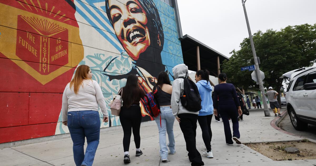 Los padres pueden optar por los niños de las lecciones LGBTQ+. Cómo se están preparando las escuelas