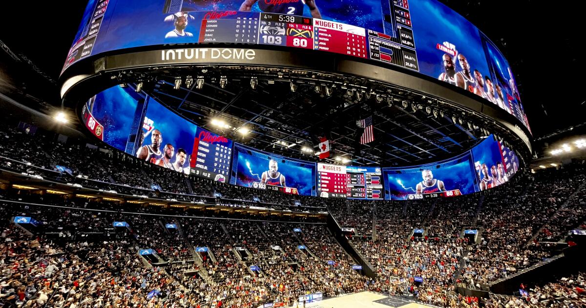 Clippers casi dio derechos de nombres de Arena a la compañía fraudulenta