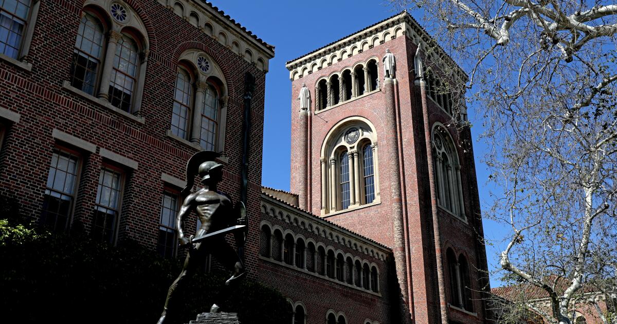 La facultad de USC denuncia el compacto de Trump para cambiar a la universidad a la derecha