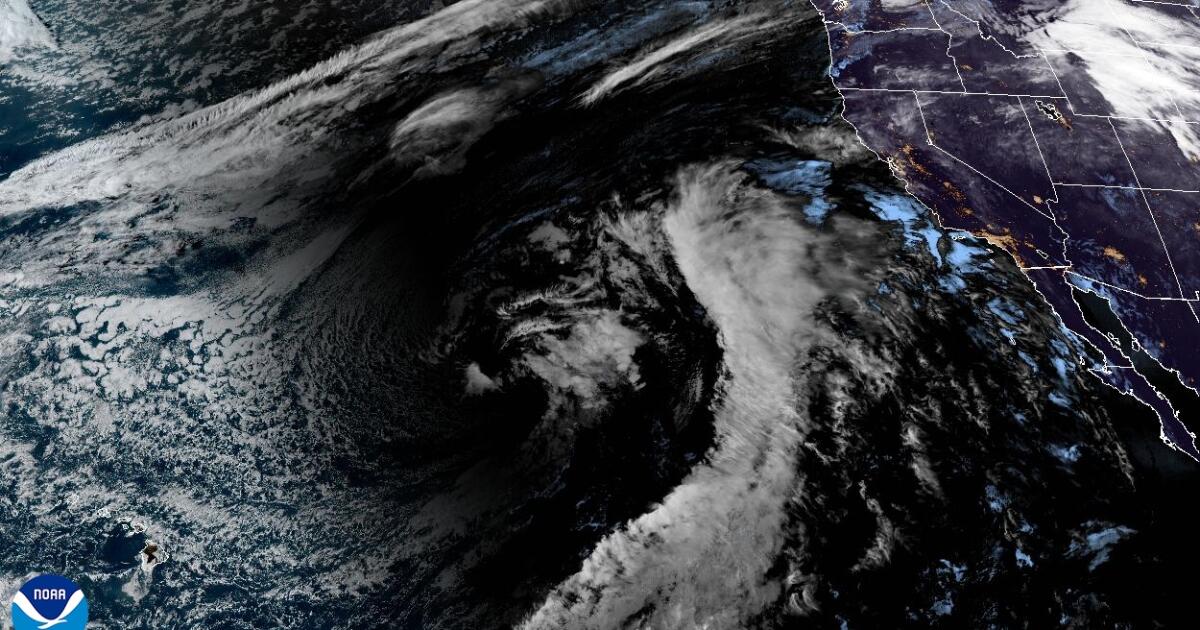 Tormenta fluvial atmosférica de rápido movimiento, capaz de provocar fuertes lluvias, avanza hacia California