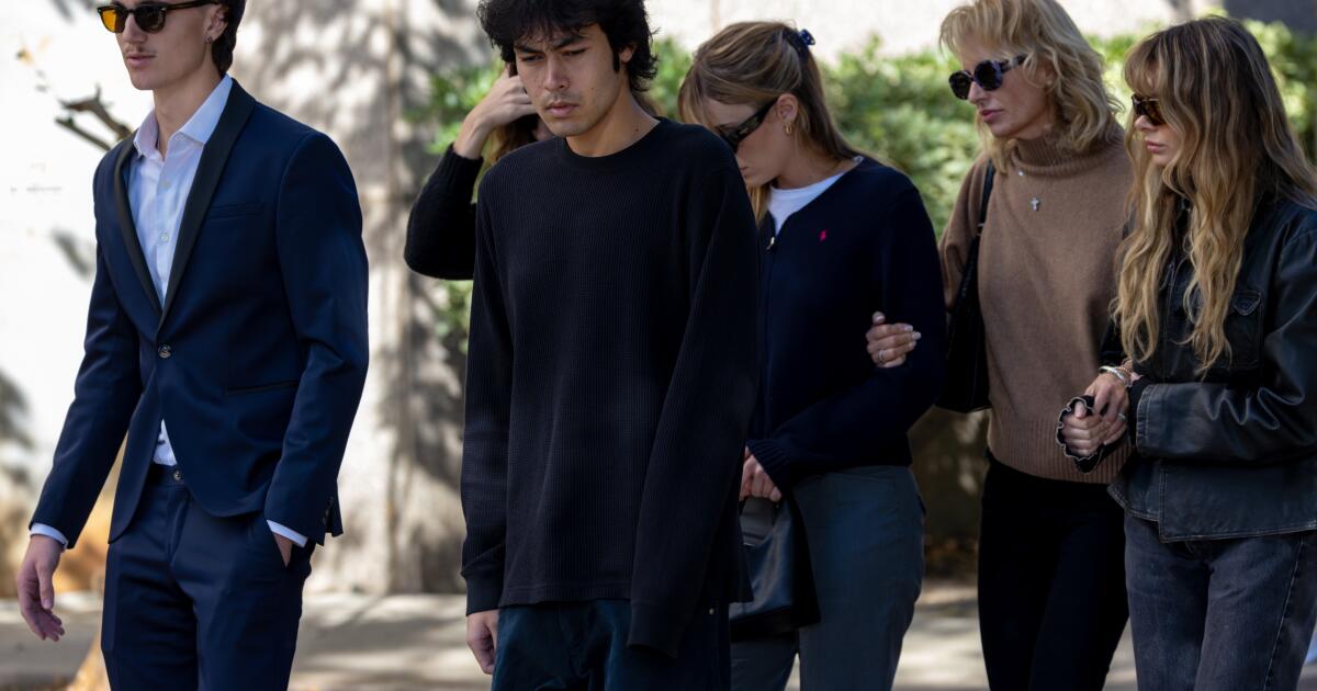 El juez se niega a retirar los cargos de asesinato que involucran a 4 estudiantes de Pepperdine asesinados en PCH