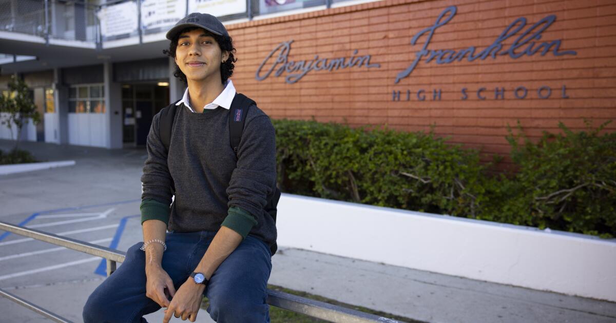 Más estudiantes de California que nunca salen del estado para ir a la universidad