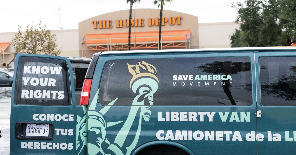 Grupo políticamente diverso utiliza ‘Liberty Vans’ para documentar acciones de ICE