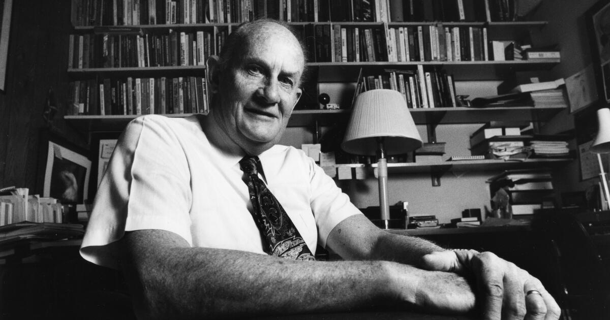 Docter de las escuelas de Los Ángeles muere a los 97 años: ganó con azotes, perdió con la integración